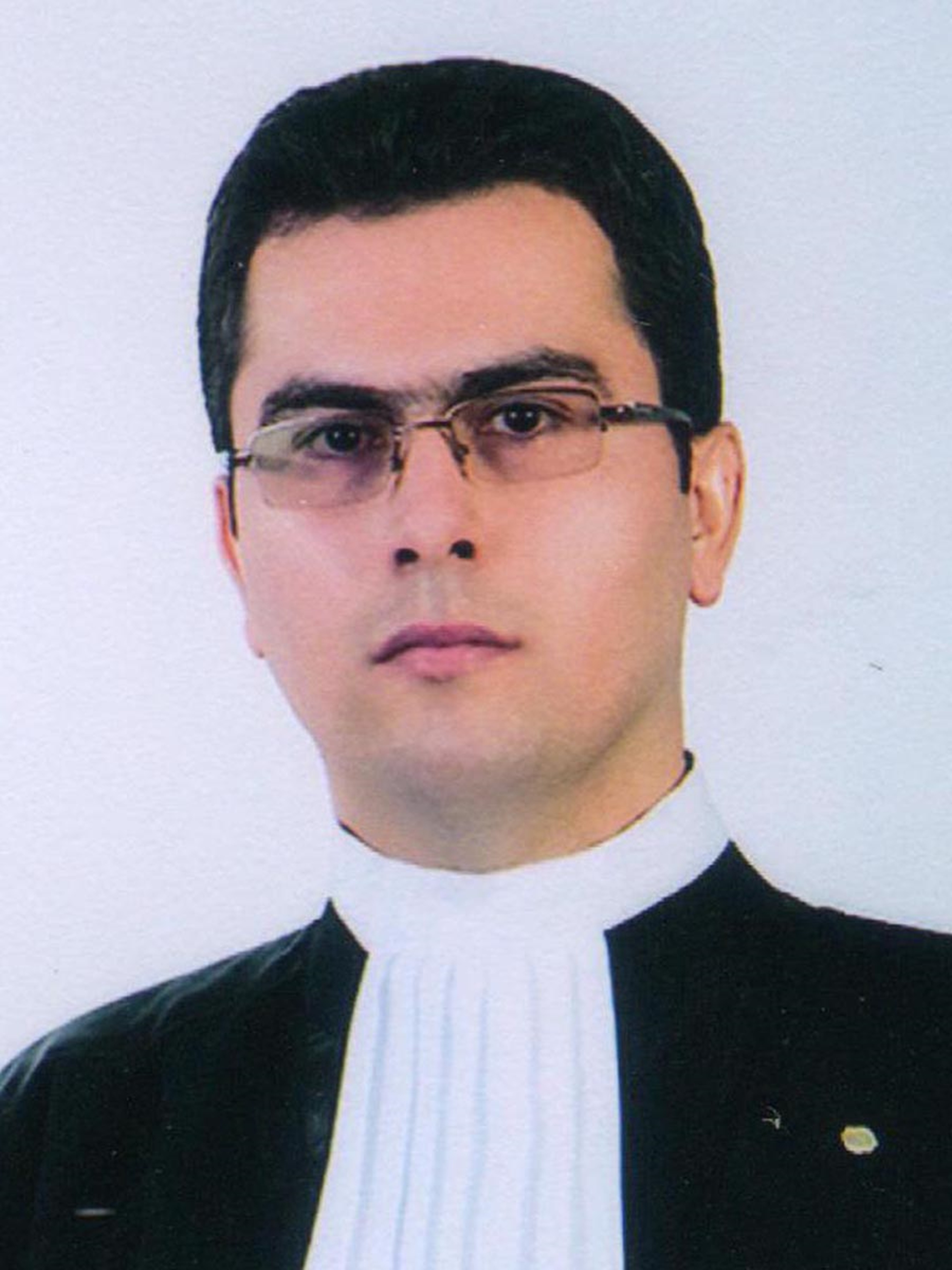 وکیل هادی آهنگر
